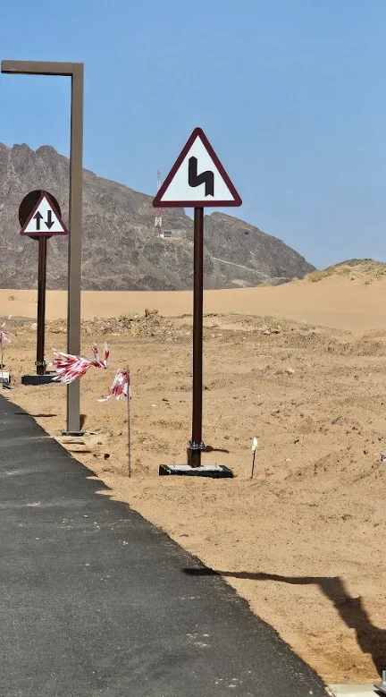 Signboard Installing in Al-Ula gallery