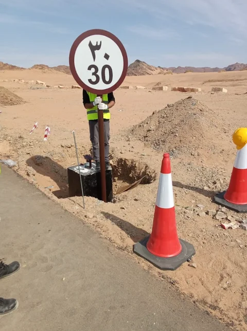 Signboard Installing in Al-Ula gallery